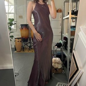 Shimmery & effervescent dusty purple 90s high/round neck maxi dress!